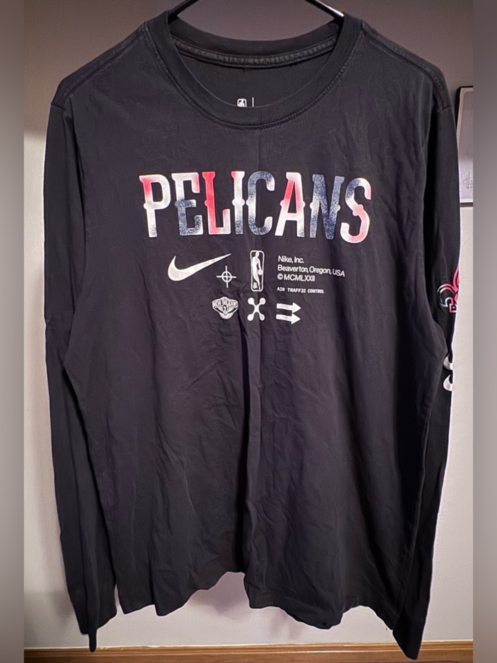 New Orleans Pelicans The Nike Tee Long Sleeved - Large